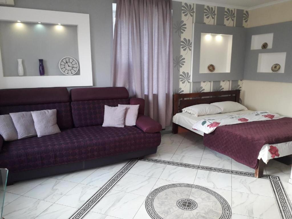 Apartment On 8 Marta Mikołajów Zewnętrze zdjęcie
